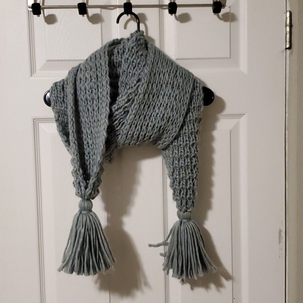 Light gray blue long chunky winter scarf